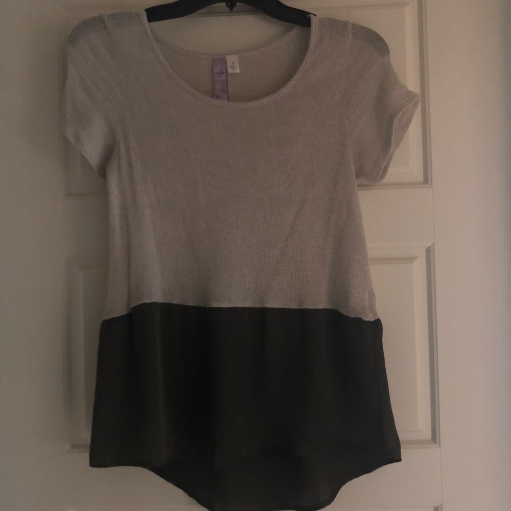 Short sleeve sweater knit shirt